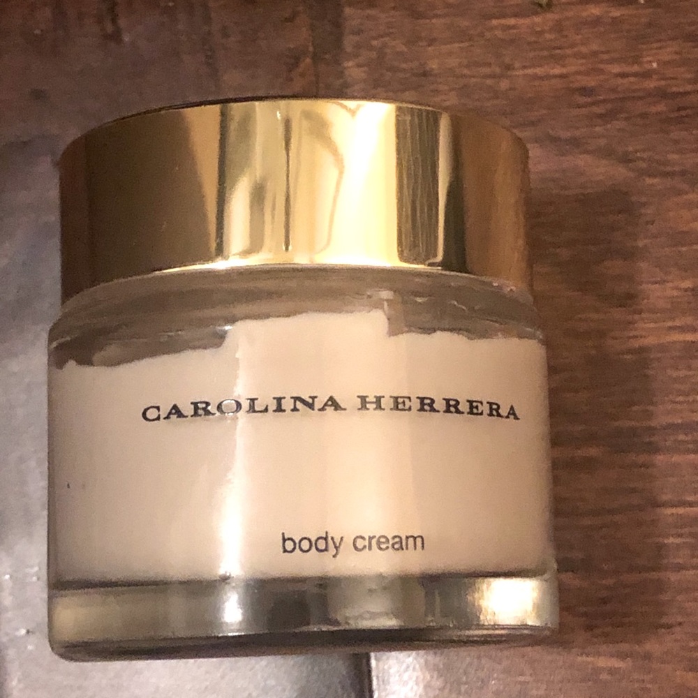 Carolina Herrera Body cream